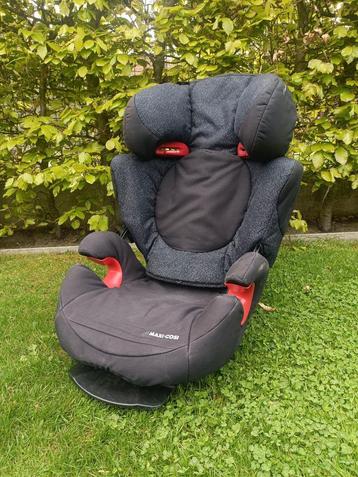 Maxi-Cosi autostoel beschikbaar voor biedingen
