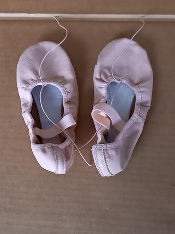 Balletschoenen voor beginners; maat 35 beschikbaar voor biedingen