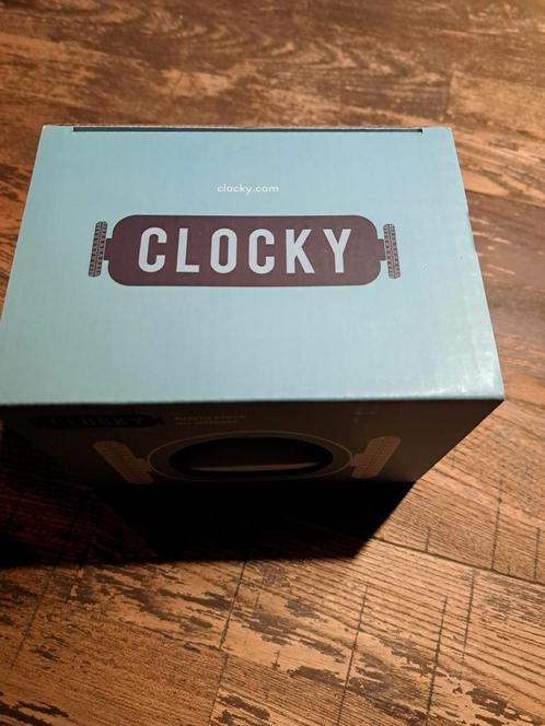 Nieuw in doos - Clocky - wekker die weg rent, Elektronische apparatuur, Wekkers, Nieuw, Ophalen of Verzenden