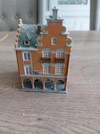 Maison avec galerie, avec lumière. La neige peut être lavée, Enlèvement ou Envoi, Comme neuf