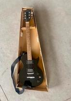 Elektrische gitaar Richwood + versterker en kabels, Muziek en Instrumenten, Snaarinstrumenten | Gitaren | Elektrisch, Ophalen