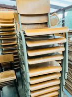 Vintage houten schoolstoelen en stapelstoelen, Ophalen