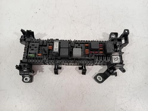 ZEKERINGKAST Mercedes-Benz CLA (117.3) (a2465400240), Auto-onderdelen, Elektronica en Kabels, Mercedes-Benz, Gebruikt