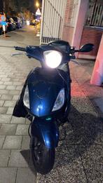 Piaggio fly 50cc, Fietsen en Brommers, Ophalen, Gebruikt, Klasse A (25 km/u), Fly