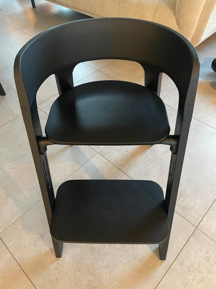 Eetstoel met wipper Stokke, Kinderen en Baby's, Kinderstoelen, Zo goed als nieuw, Ophalen