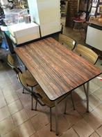 Set tafel+stoelen formica bruin, Ophalen
