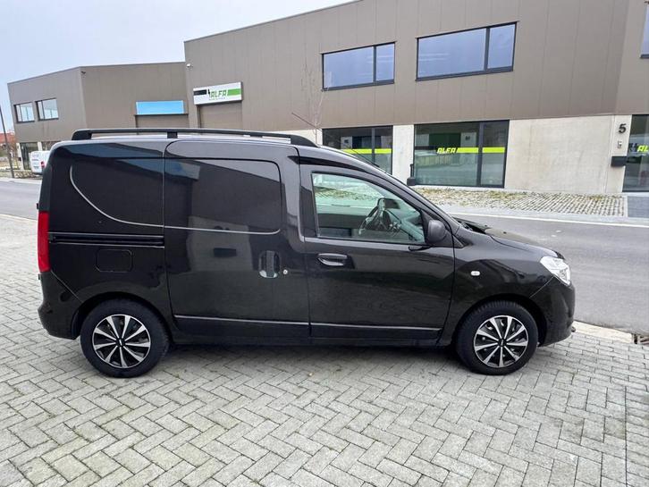 Dacia dokker 2020 EURO6B !!! 75.000km !!!!!!!!, Auto's, Bestelwagens en Lichte vracht, Bedrijf, Te koop, Dacia, Ophalen