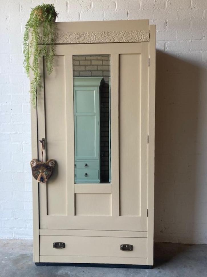 Vintage antiek meidenkast,kledingkast,spiegelkast restyled, Huis en Inrichting, Kasten | Kleerkasten, Gebruikt, 150 tot 200 cm