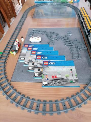 Zeer mooie, complete treinbaan 60197+uitbreidingsset 60238  beschikbaar voor biedingen