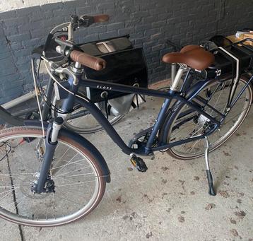 ELOPS Elektrische fiets Elops 900 E hoog frame marineblauw beschikbaar voor biedingen