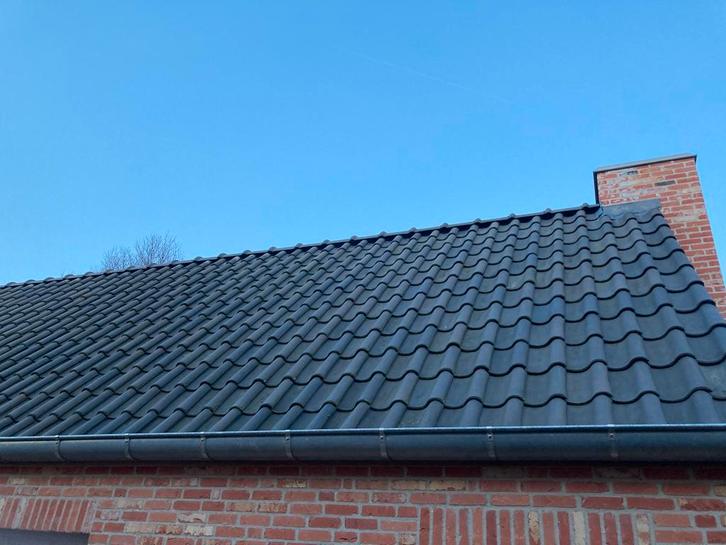 Dakpannen ovh blauw gesmoord, Doe-het-zelf en Bouw, Dakpannen en Dakbedekking, Zo goed als nieuw, Dakpannen, Blauw, 15 m² of meer