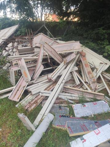 Woning opkuis en ophalen bouwafval/ oudijzer, Enlèvement