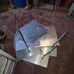 Socle carré pour mannequin d 'étalage adulte., Ophalen, Gebruikt