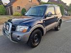 MITSHIBUTSHI PAJERO 3.2DID.BJ 2004 4WD 5 BAK LICHTEVRACHT, Auto's, Mitsubishi, Stof, Zwart, 4 cilinders, Blauw