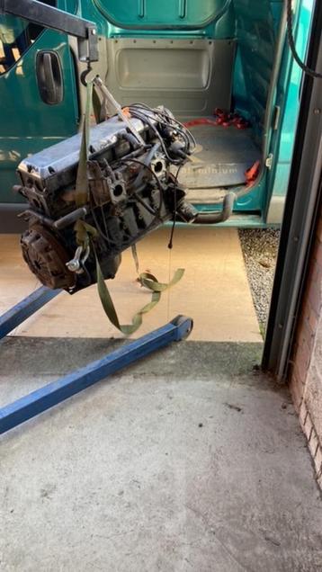 Rover vdp 2600cc motor en onderdelen beschikbaar voor biedingen