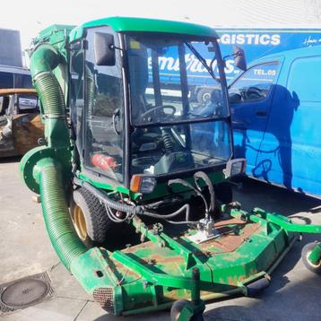John Deere 1505 4WD Zitmaaier met Hooglosser en Cabine  Topm beschikbaar voor biedingen