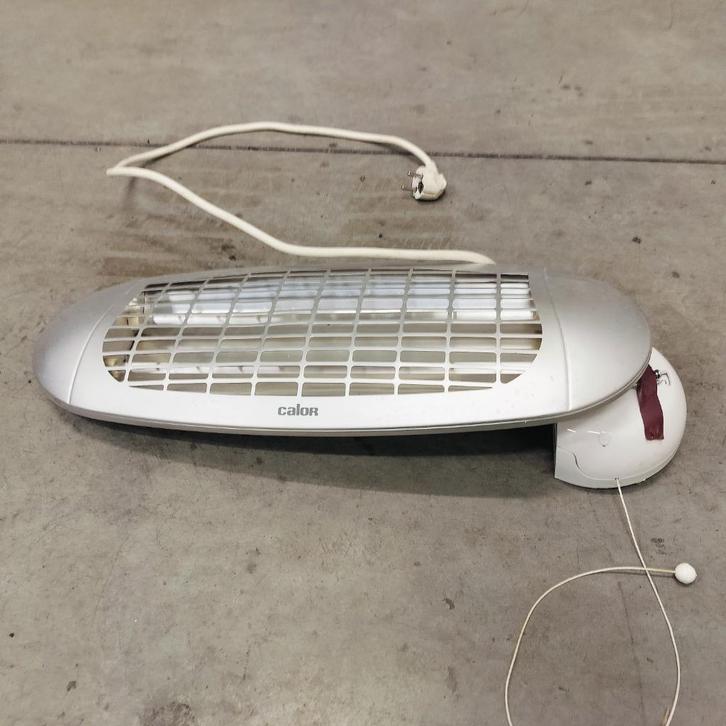 VERLAAGDE PRIJS Electrische badkamer verwarming Calor, Doe-het-zelf en Bouw, Verwarming en Radiatoren, Gebruikt, Overige typen
