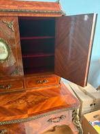 Secrétaire, Antiquités & Art, Enlèvement