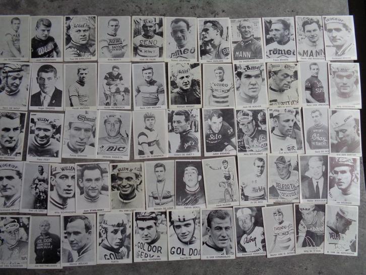 WIELRENNERS PRENTEN PLAATJES KAARTJES JAREN 60 UITGEVERIJ ON, Hobby en Vrije tijd, Stickers en Plaatjes, Verzenden