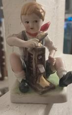 statuette garçon, Enlèvement ou Envoi