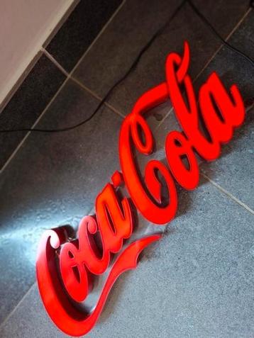 Enseigne publicitaire lumineuse.  COCA-COLA.  IMPECCABLE, Enlèvement