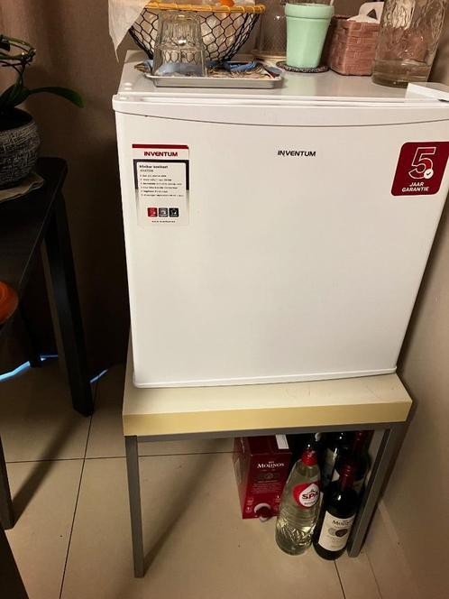 IJskast van inventum tafelmodel, Elektronische apparatuur, Koelkasten en IJskasten, Zo goed als nieuw, Met vriesvak, Minder dan 75 liter