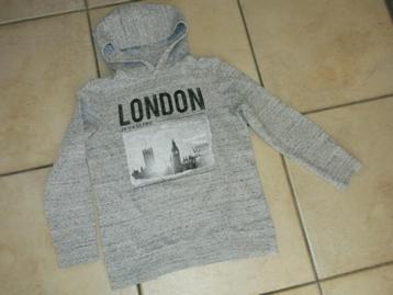 Lichtgrijze hoodie Londen , maat 146-152, als nieuw beschikbaar voor biedingen