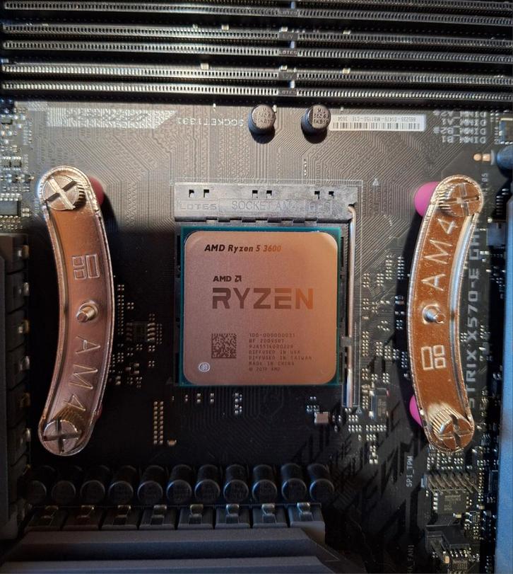 AMD RYZEN 5 3600 - 6-CORE CPU MET 12 DRADEN, Computers en Software, Processors, Overige