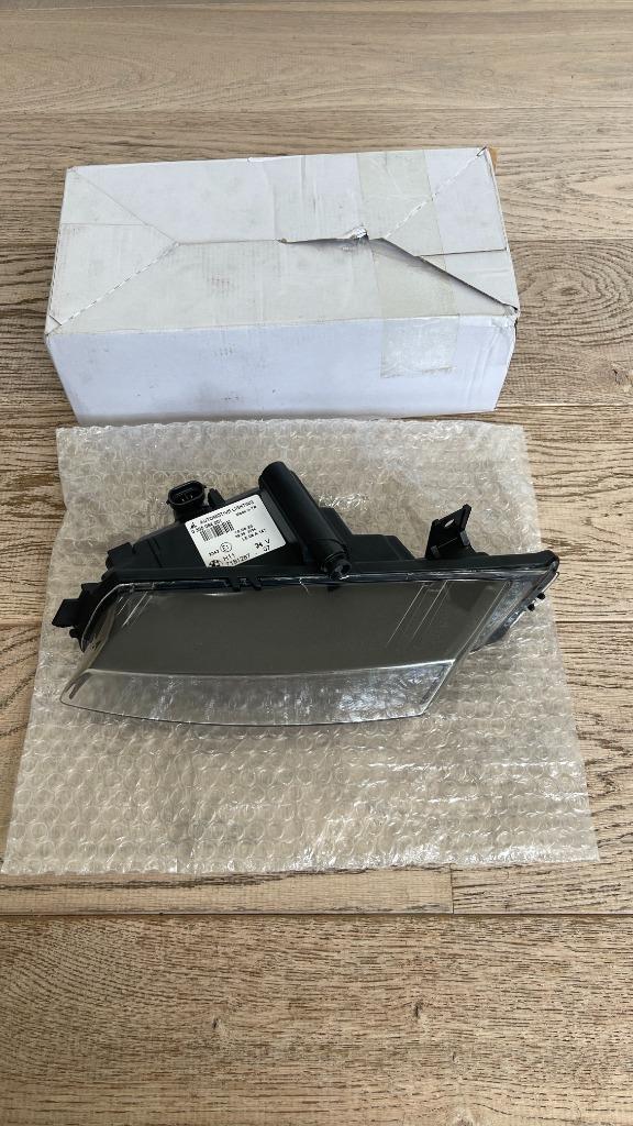 OEM BMW 1`E81 E87 # 63177181287 Mistlamp, Autos : Pièces & Accessoires, Éclairage, BMW, Neuf, Enlèvement ou Envoi