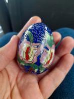 Vintage Chinese blauwe Cloisonne ei met bloemmotief, Ophalen of Verzenden