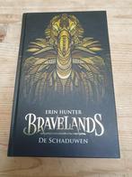 Erin Hunter - De Schaduwen. BRAVELANDS boek 4 uit 2019, Erin Hunter, Ophalen of Verzenden, Zo goed als nieuw