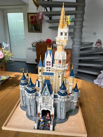 Lego Disney kasteel (71040) compleet. (Koopje).