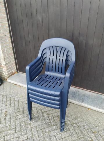 tuinstoelen beschikbaar voor biedingen