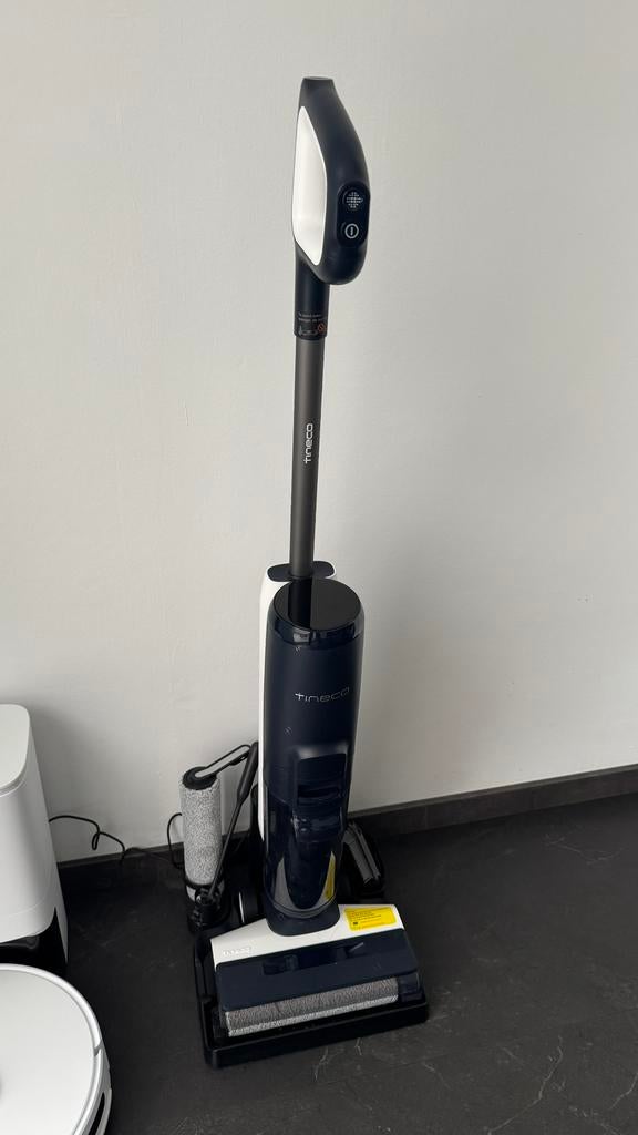 Tineco Steelstofzuiger met Dweilfunctie, Elektronische apparatuur, Stofzuigers, Ophalen, Zo goed als nieuw, Stofzuiger