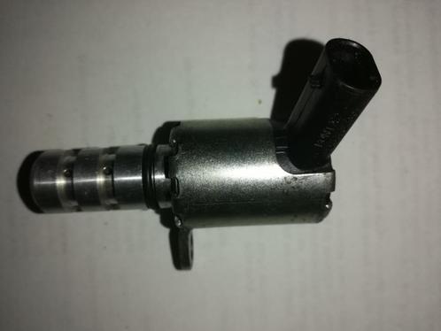 Regelklep, Nokkenasverstelling Nokkenasafregeling 06H115243F, Auto-onderdelen, Elektronica en Kabels, Audi, Seat, Skoda, Gebruikt