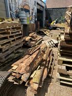 Droog brandhout, palletten, schorsplanken en schors, Tuin en Terras, Brandhout, 6 m³ of meer, Ophalen
