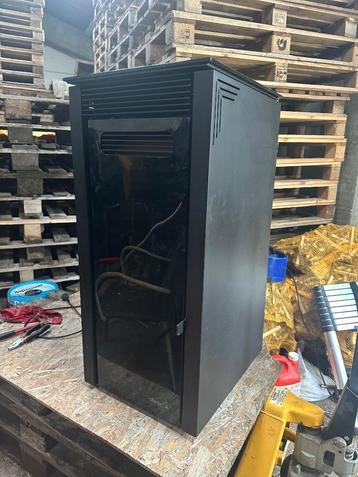 Dielle Pelletkachel bieden!  beschikbaar voor biedingen