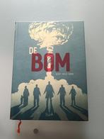 Boek De Bom (Hiroshima 1945) waargebeurd verhaal, Boeken, Oorlog en Militair, Ophalen of Verzenden, 1945 tot heden, Nieuw, Luchtmacht