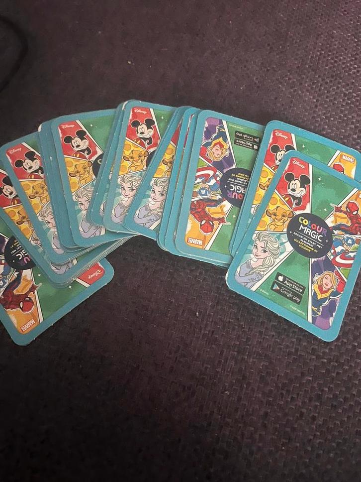 Lot Carrefour  Disney-Marvel Colour Magic 62 cartes, Hobby en Vrije tijd, Verzamelkaartspellen | Overige, Zo goed als nieuw, Ophalen of Verzenden