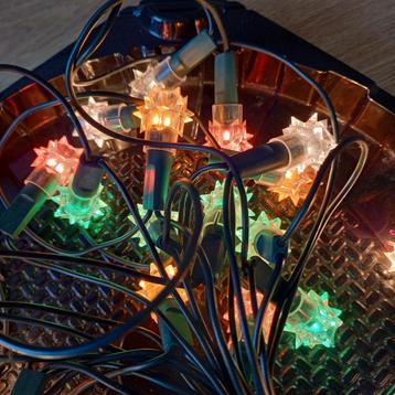 KERSTSLINGER MET GEKLEURDE LICHTJES MET DIAMANTJES beschikbaar voor biedingen