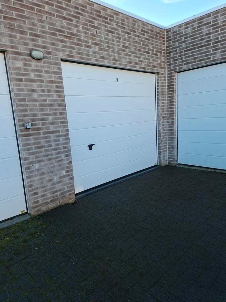 Garagebox te huur Schoten Churchilllaan 174, Immo, Garages en Parkeerplaatsen