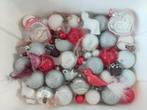 Set van zilveren en rode kerstballen, Ophalen of Verzenden, Zo goed als nieuw