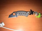 Couteau Spyderco mcbee, Caravanes & Camping, Comme neuf