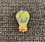 PIN - MAGGI - LUCHTBALLON - MONTGOLFIERE, Marque, Utilisé, Envoi, Insigne ou Pin's