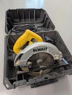 DEWALT DWE 560 Cirkelzaag met opbergkoffer, Ophalen, Gebruikt, Cirkelzaag, 70 mm of meer