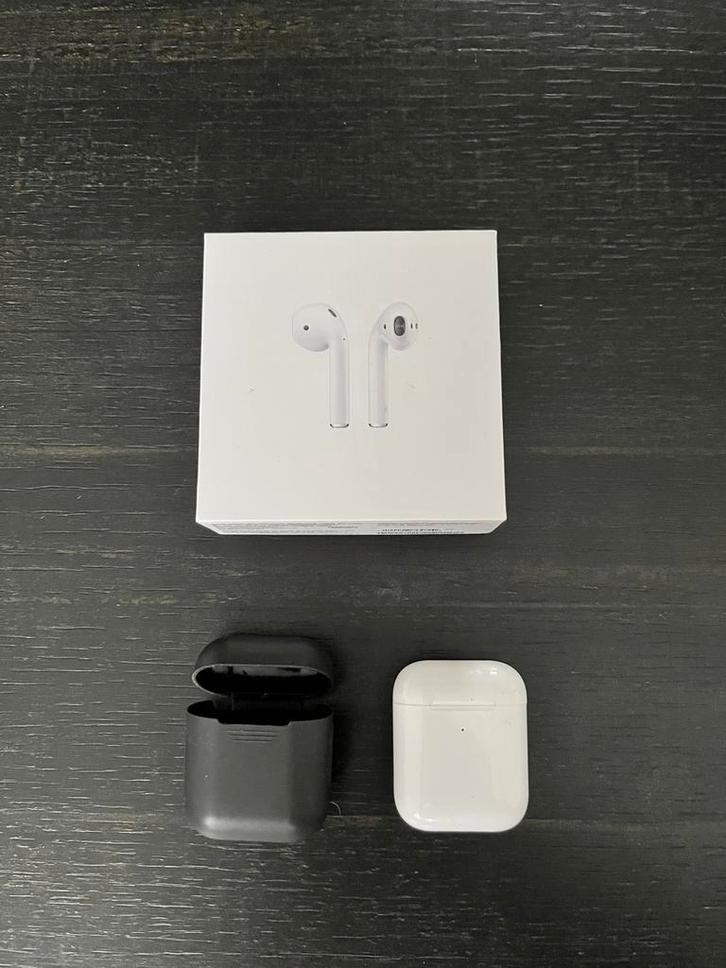 Apple airpods 2 (2e generatie), Telecommunicatie, Mobiele telefoons | Oordopjes, Gebruikt, In gehoorgang (in-ear), Bluetooth, Ophalen of Verzenden