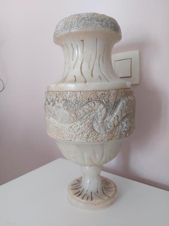 Stenen amfora met fonteinapparaat, Tuin en Terras, Waterpartijen en Fonteinen, Gebruikt, Fontein, Hardsteen, Ophalen