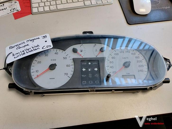 Renault Megane coupe km tellerklok met witte klokken'99, Auto-onderdelen, Dashboard en Schakelaars, Gebruikt, Ophalen of Verzenden