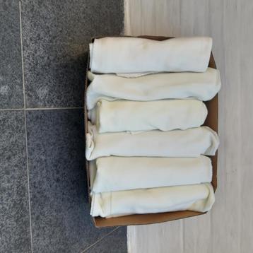 Dekentjes 18 stuks beschikbaar voor biedingen