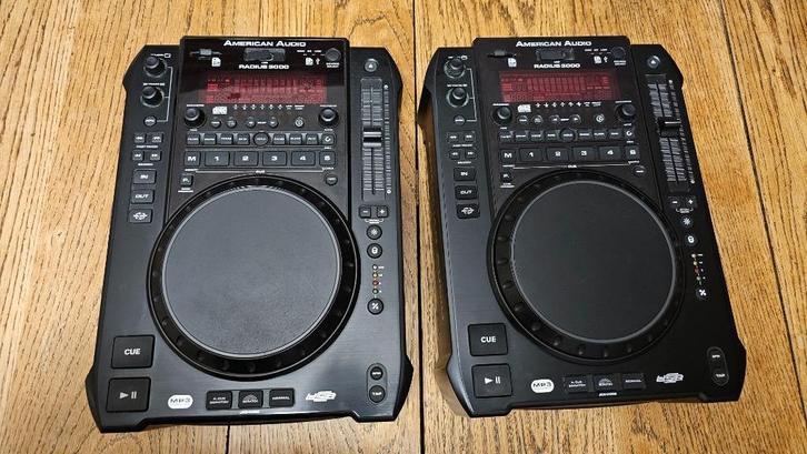 2 ADJ Radius 3000, TV, Hi-fi & Vidéo, Lecteurs CD, Utilisé, Autres marques, Enlèvement ou Envoi